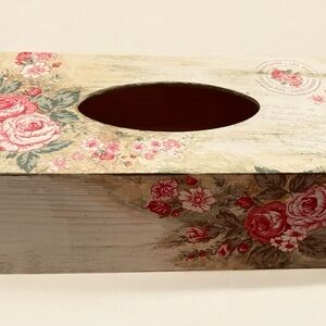 Floral Wooden Tissue Box Cover